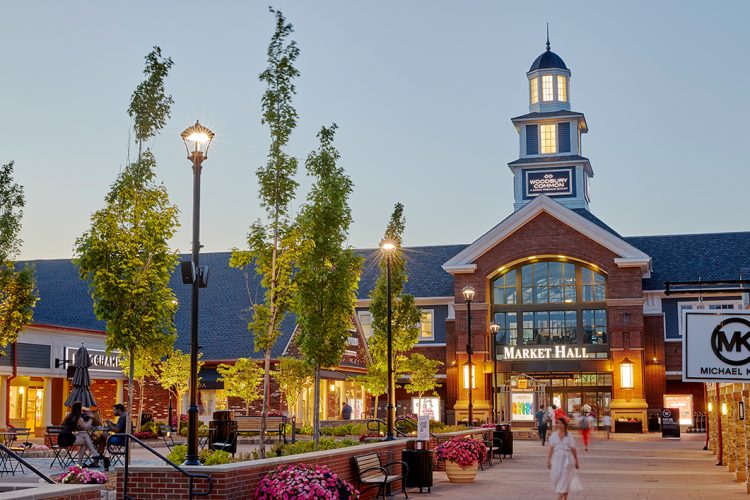 Woodbury_Outlets_ok1