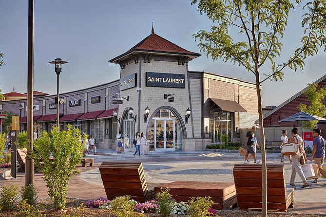 Woodbury_Outlets_ok2