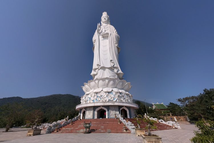 pagoda-Linh-Ứng