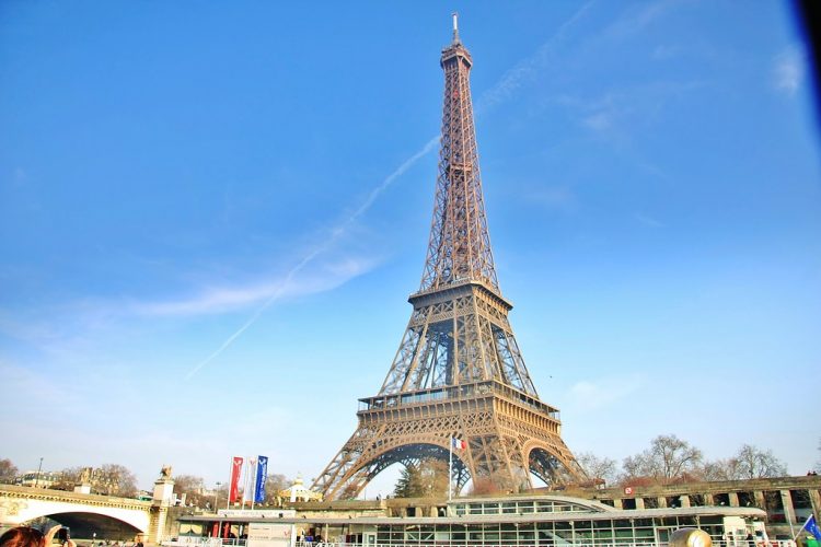 Torre_Eiffel_Paris_1