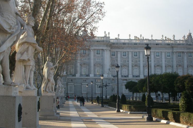 Madrid-PlazaOriente_2359391944_7909064ebe_h